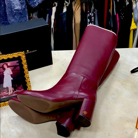 TORY BURCH BROOKE TALL BOOTS/SLOUCHY COLOR CLARET WITH WRAPPED HEEL SZ US 8 1/2 - Picture 1 of 15
